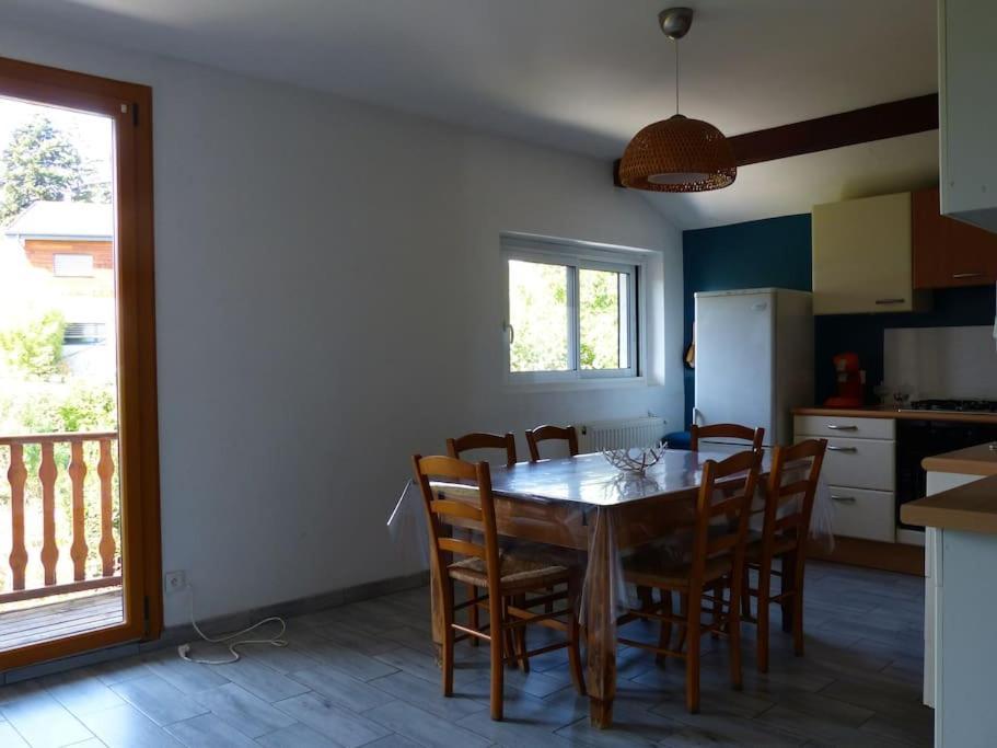 Appartement Dans Maison Brié-et-Angonnes Buitenkant foto